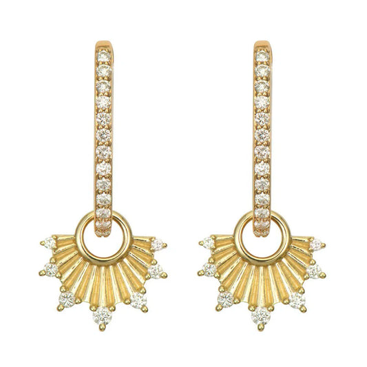 Delicate Ruffled Fan Ear Charm