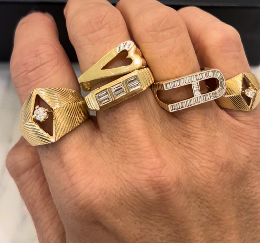 Grandsize Ribbed Heart Ring